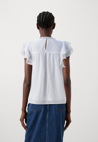 Vero Moda VMSUN DOBBY - Bluse - bright white