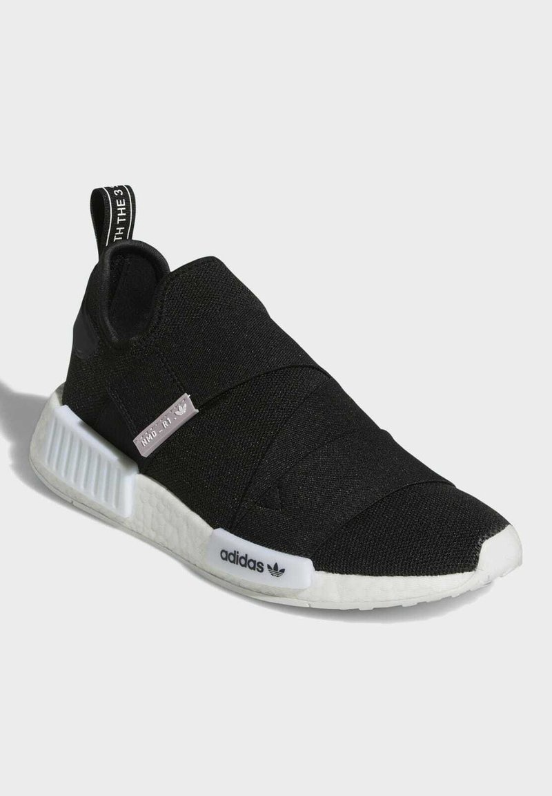 Shoes Adidas Nmd Cs1 Adidas Nere E Oro Adidas Scarpe Adidas
