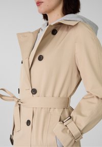 Stradivarius Trenchcoat - beige