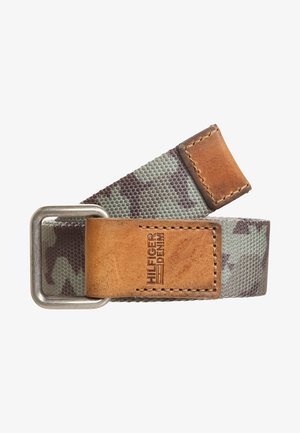 Canvas belt with camouflage pattern, brown leather ends, metal buckle, and "Hilfiger Denim" logo stamped on leather section.