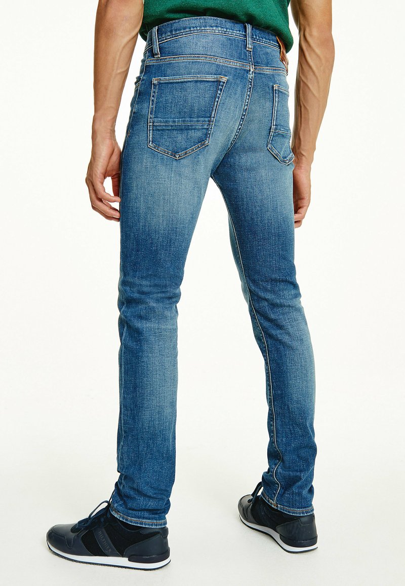 Tommy Hilfiger BLEECKER SLIM FADED - Slim fit jeans - jacob indigo