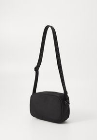 Tommy Jeans DAILY CROSSOVER - Cross body bag - black