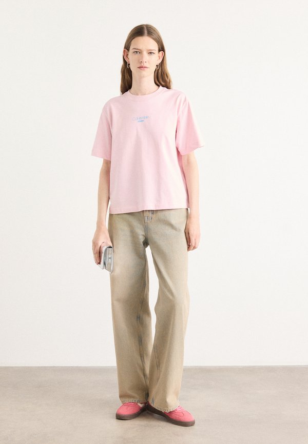 BOXY FIT TEE - Basic T-shirt3