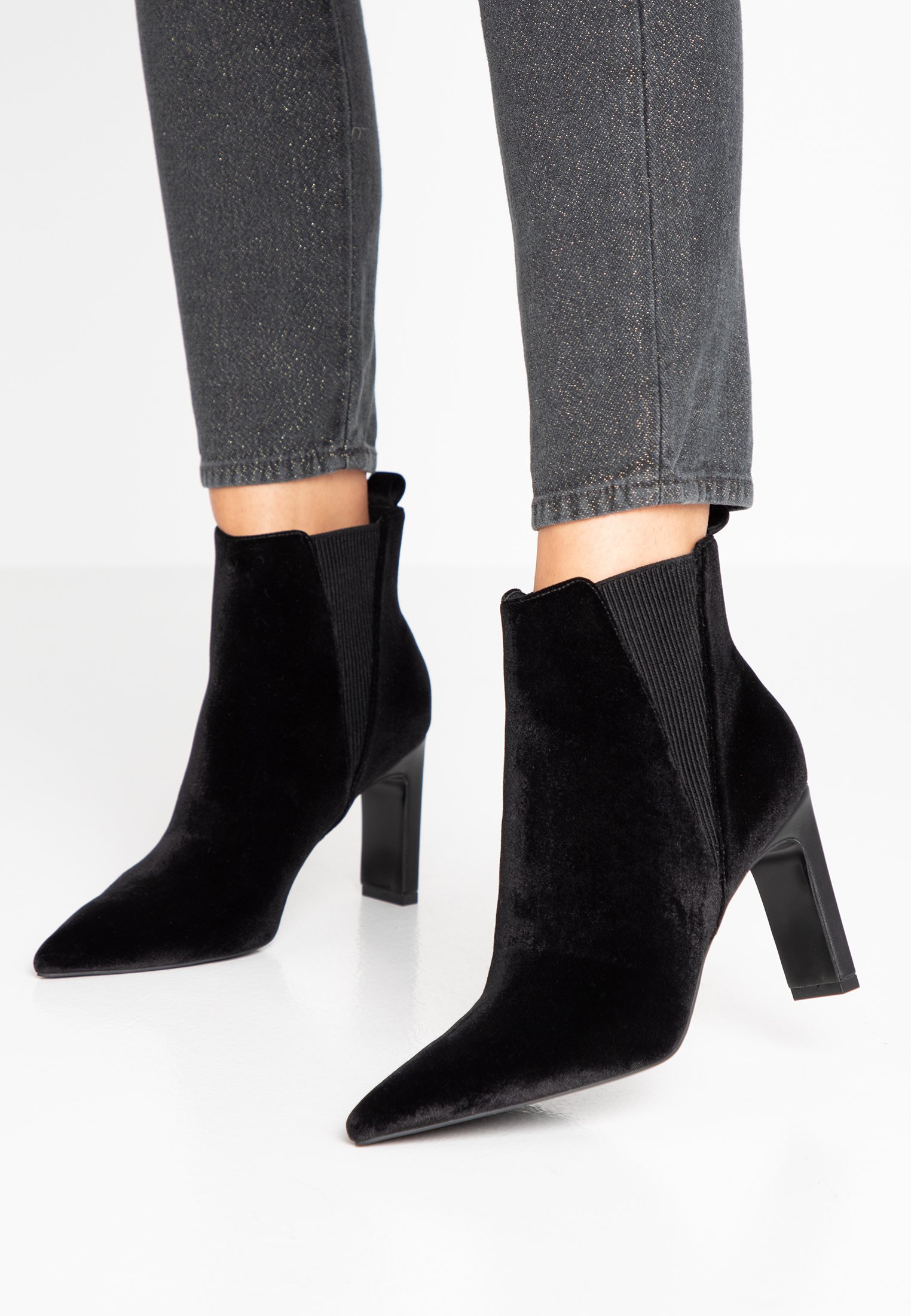 KIOMI Korte laarzen blackZwart Zalando.nl KIOMI Korte laarzen blackZwart Zalando.nl