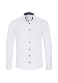 Witte langemouwen shirt van gladde stof met een klassieke kraag, zwarte knoopdetails en contrasterende donkerblauwe binnenkraag.