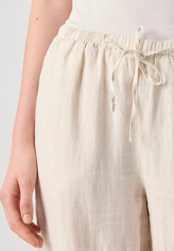 PANTS JOGGER STYLE STRAIGHT LEG MEDIUM WAIST DRAWSTRING AT WAIST - Trousers - silky stone2