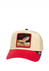 Gorra beige con visera roja, que presenta un parche cuadrado con una ilustración de una serpiente y el texto "VENOM" en rojo. Parte trasera de malla para ventilación.
