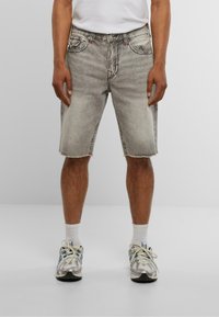 True Religion RICKY SN FLAP FRAY HEM - Denim shorts - grey