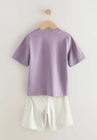 Thumbnail Image 4
