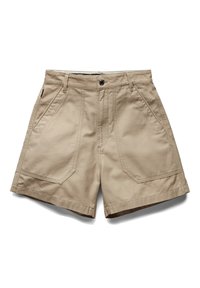 Béžové šortky z bavlny s vysokým pasem, předními sklady a dvěma velkými šikmými kapsami. Dokončené zapínáním na knoflík.