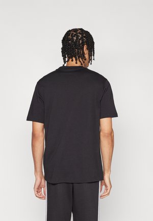 adidas Essentials Big Logo T-Shirt Asia Sizing 'Black' — foto 3