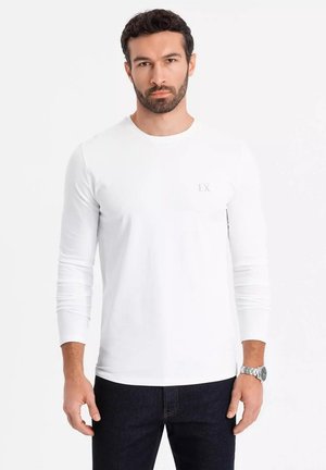 SLIM FIT ROUND NECKLINE - Longsleeve - white