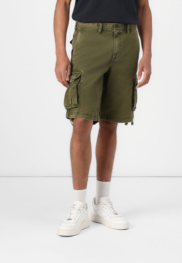 BAGGY CARGO - Shorts