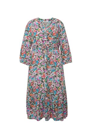 Blomsterkjole i let stof med en pink bundfarve og flerfarvede mønstre, v-halsudskæring, knaplukning foran og samlet talje.