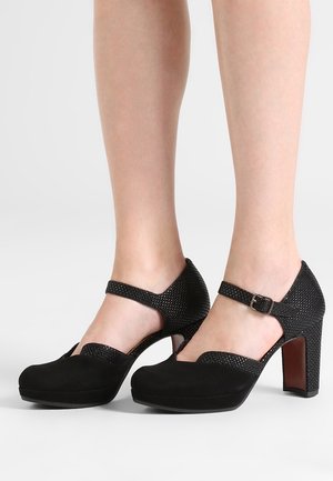 High heels - black