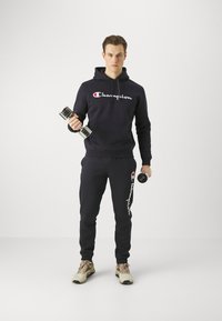 Champion ICONS HOODED LARGE LOGO - Jersey con capucha - dark blue