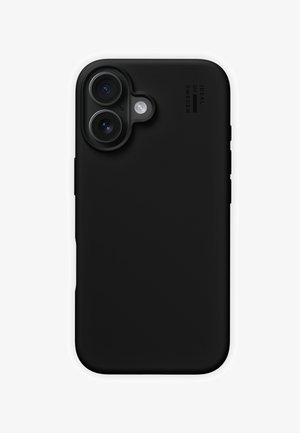 Schwarze Smartphone-Hülle mit mattem Finish, abgerundeten Kanten, Aussparungen für Dual-Kameraobjektive und fühlbaren Tasten an der Seite.