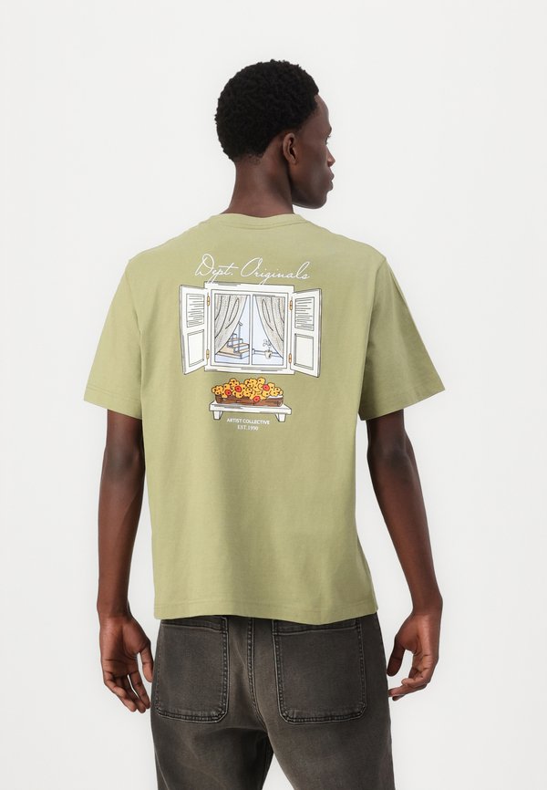 JORISLINGTON BACK TEE CREW NECK - Print T-shirt - cedar3