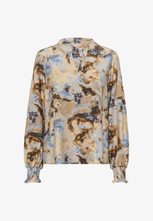 Blouse van lichtgewicht stof met een abstract patroon in beige, bruin en blauw. Heeft een V-hals met inkeping en gerimpelde manchetten. Lange mouwen.