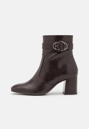 Botines - brown