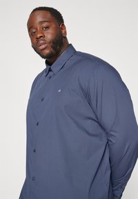 Calvin Klein STRETCH SLIM SHIRT - Camicia - ink