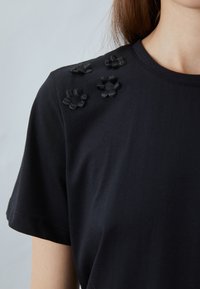 Anna Field Apdrukāts T-krekls - black