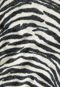 ANIMAL PRINT RELAXED - Trui - black