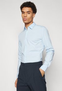 HUGO ERMO - Cămașă elegantă - light/pastel blue