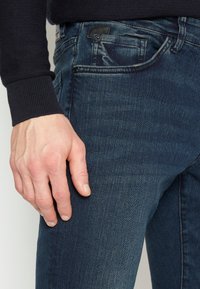 TOM TAILOR Herren MARVIN Straight Jeans , Blau (Mid Stone Wash Denim 1052) , W38/L32 günstig