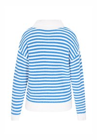 Blå och vit randig tröja med en ribbad vit krage och manschetter. Mjuk stickad material. Kort, ledig passform. Bakvy visas.