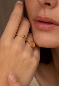 Violet Hamden Prsten - gold-coloured