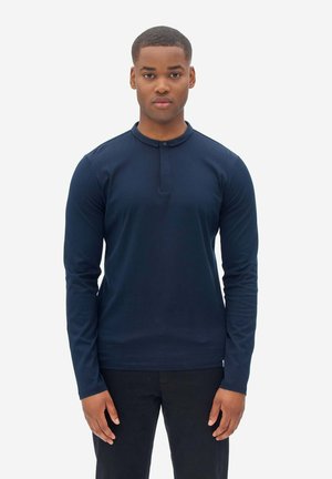 Polo shirt - sky captain