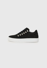 Ausgewählt, black