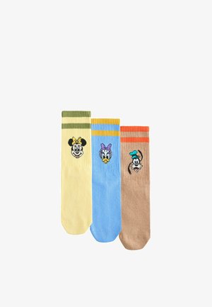 Drei bunte knöchellange Socken mit Bestickungen von Minnie Maus, Daisy Duck und Goofy nahe dem oberen Rand, jeweils mit passenden gestreiften Bündchen.