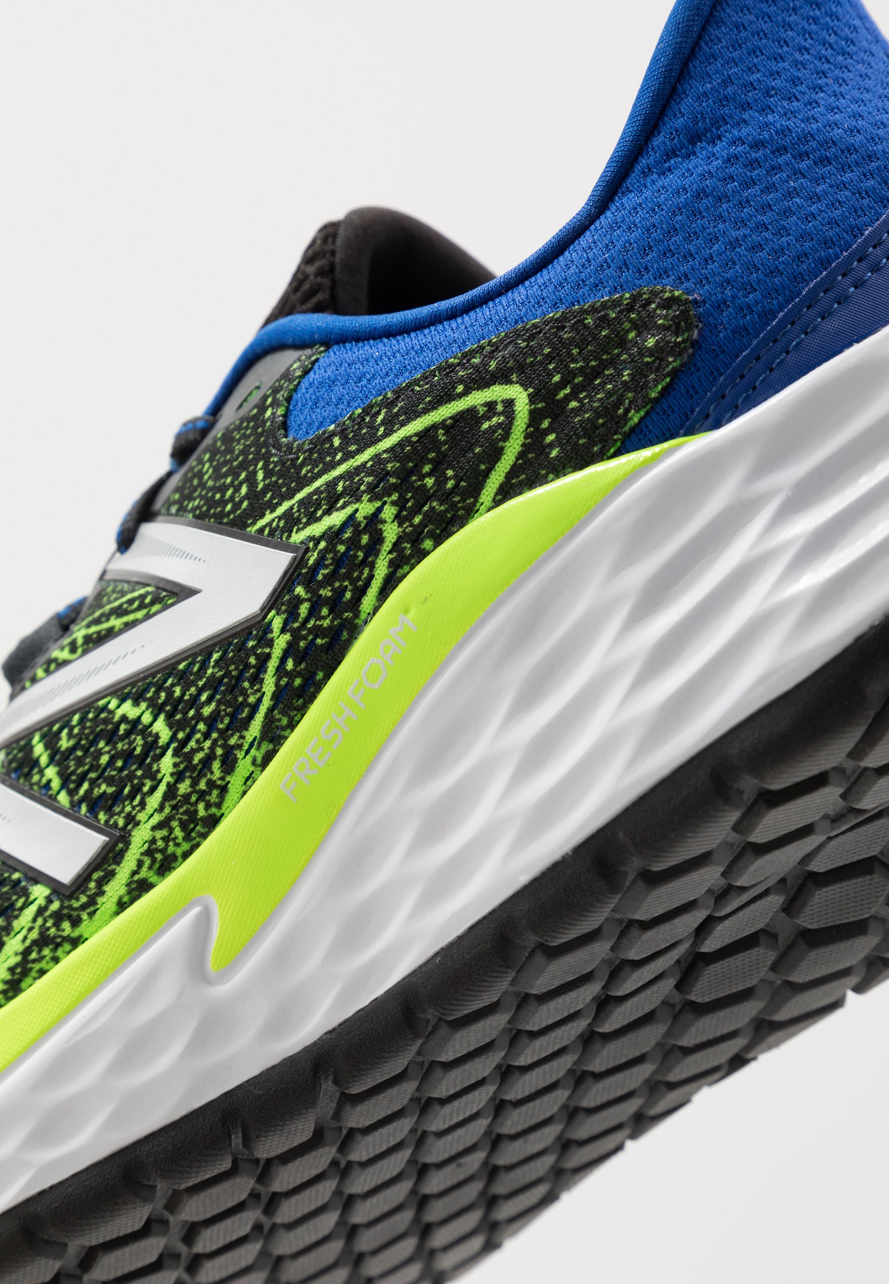 New Balance FRESH FOAM EVARE - Zapatillas de running neutras - black/negro  - Zalando.es