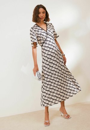 Friends Like These, REGULAR FIT - FLUTTER SLEEVE LACE DETAIL V-NECK MIDI DRESS - Hverdagskjole - cream black check