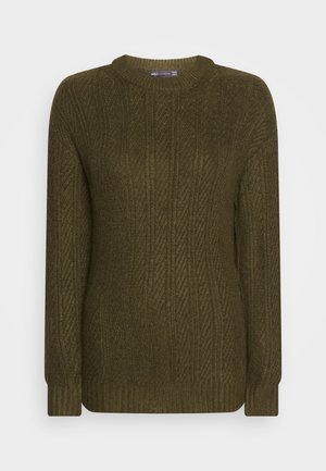 Pull en tricot vert olive avec col rond, poignets et ourlet côtelés, présentant un motif subtil en forme de chevrons torsadés sur le devant et les manches.