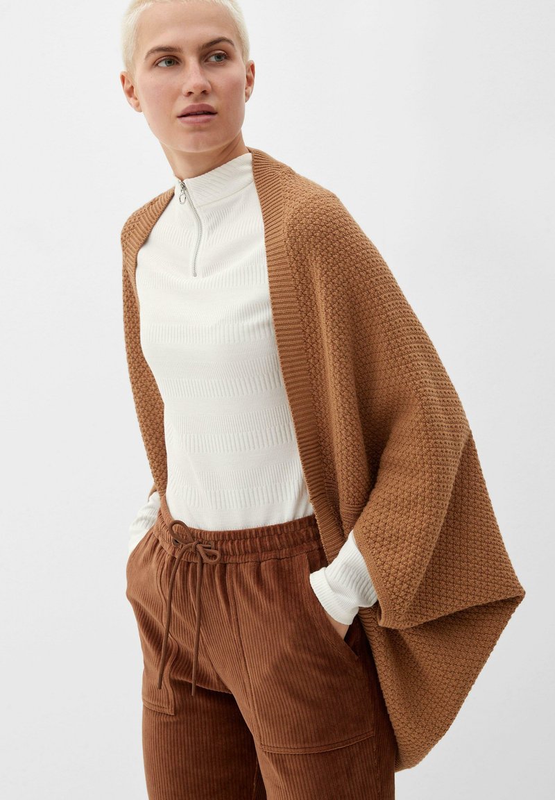 s.Oliver PONCHO - Poncho - sandstein