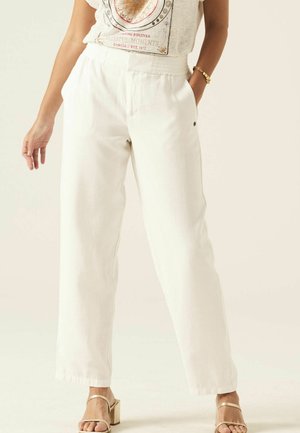 Trousers - off white