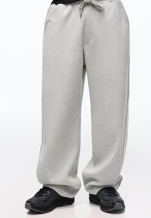 Bershka INTERLOCK BALLOON - TRACKSUIT BOTTOMS 01269190 - Pantalon classique - dark grey