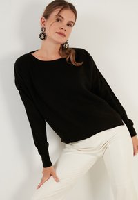 LELA Vesta - black