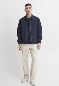 Solid SDELMER - Lagana jakna - insignia blue