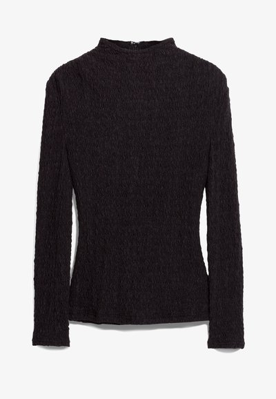 Svart langermet topp med et teksturert, bølgete mønster, høy hals og slim fit. Materialet ser lett og noe elastisk ut.