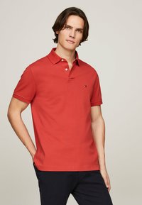 Tommy Hilfiger REGULAR - Poloshirt - terra red