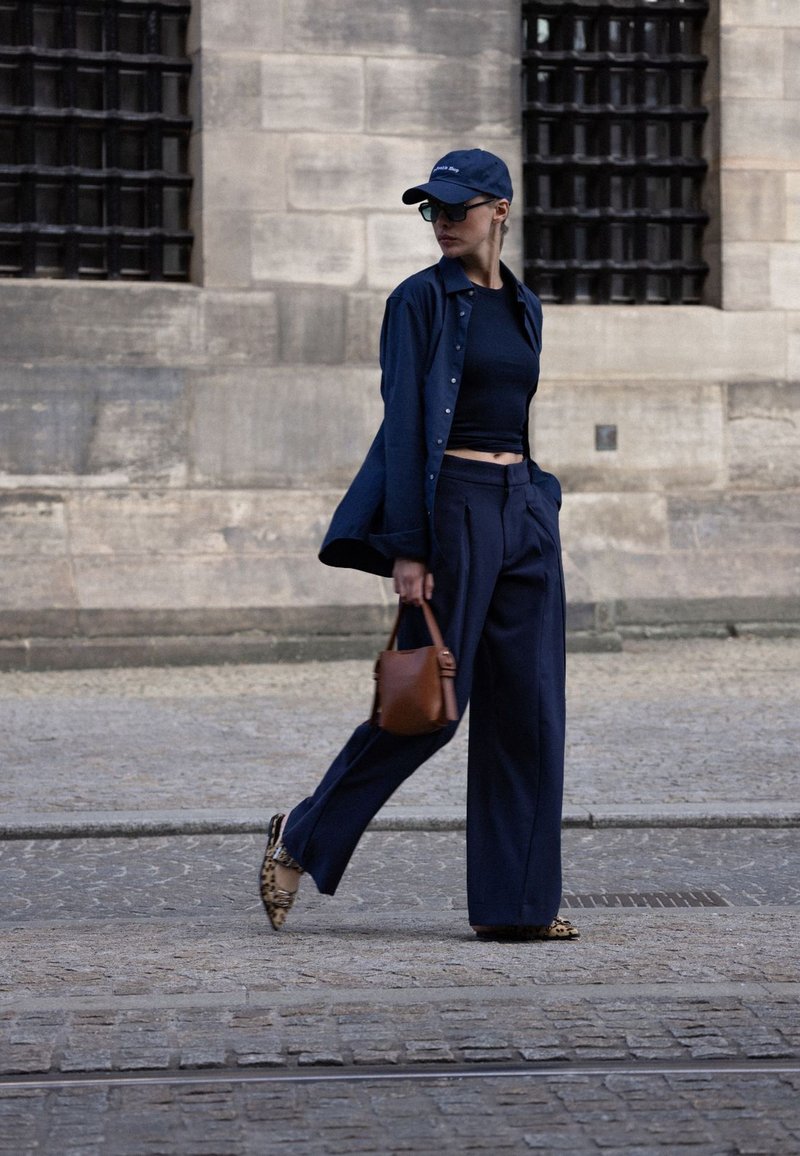 sacha Slingback ballet pumps - leopard print