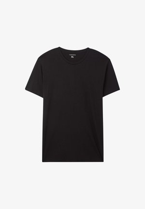 Czarna koszulka z bawełny. Posiada okrągły dekolt, krótkie rękawy i luźny krój. Metka pokazuje rozmiar XL. Bez wzorów ani akcentów.