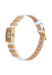 Montre en cuir blanc avec des accents en métal doré, cadran rectangulaire, design minimaliste et texture lisse. Dotée d'une boucle et de plusieurs trous d'ajustement.