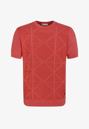 Rode gebreide trui met korte mouwen, voorzien van een textuur met geometrisch patroon van diagonale lijnen en vierkanten; ronde halslijn en geribde manchetten.