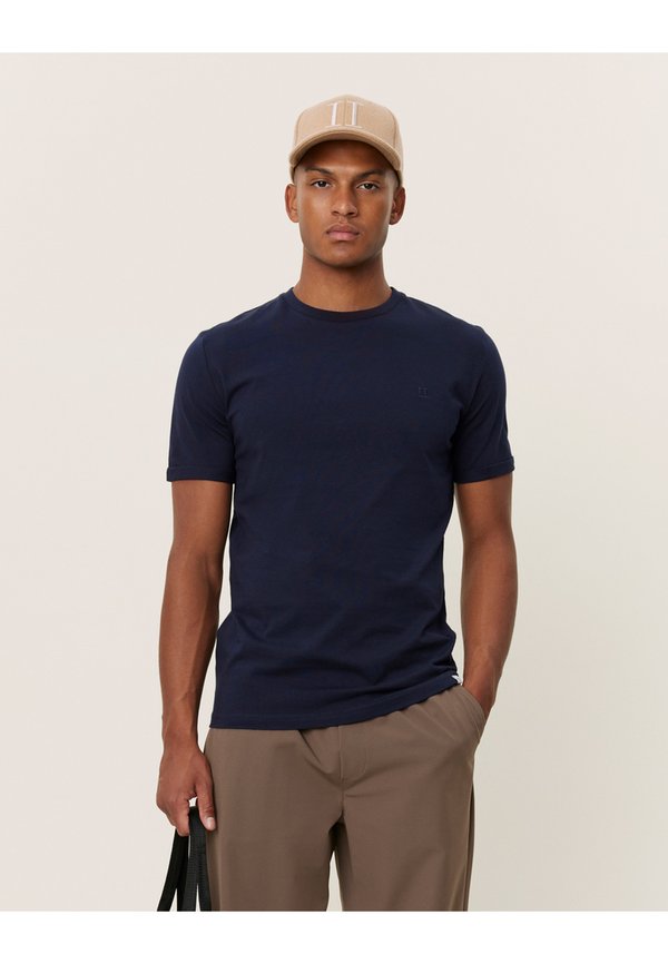NØRREGAARD TONAL - Basic T-shirt