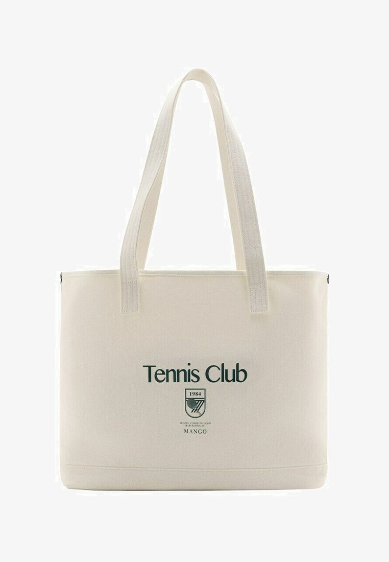 Sac cabas beige avec longues poignées, texte "Tennis Club" et logo avec l'année 1984 ainsi que le nom de la marque Mango au centre devant.
